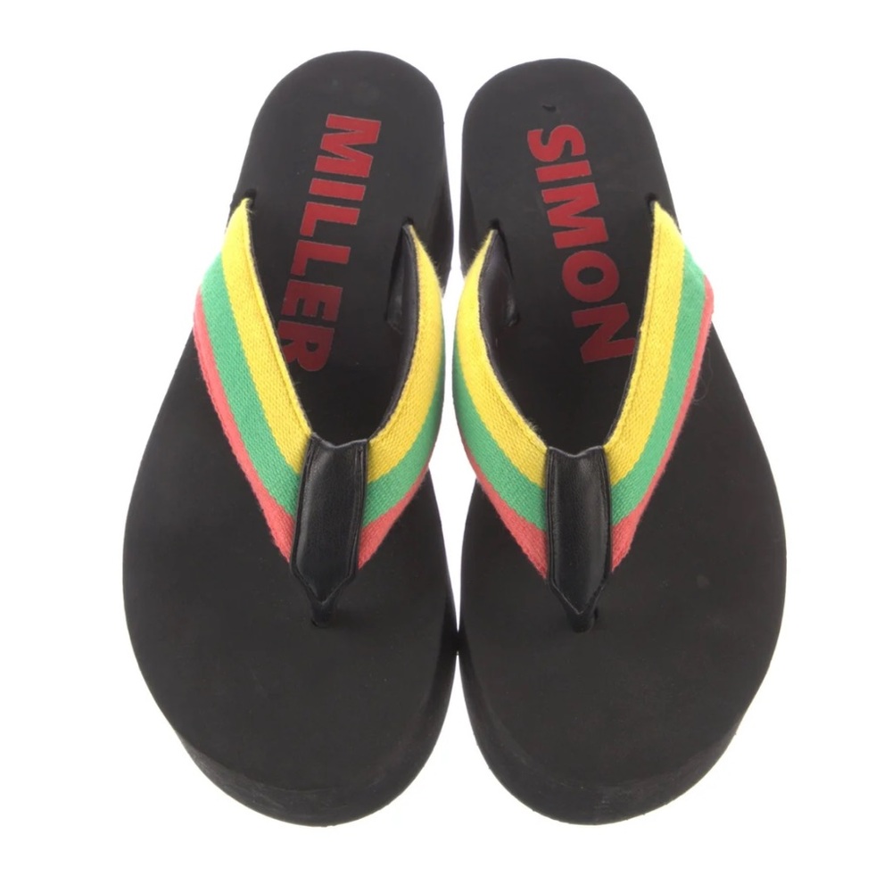 Platform flip flops! 🫦